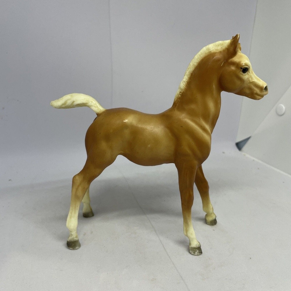 BREYER Tradition Family Arabian PALOMINO FOAL Colt Model #6 Matte w/ Bald Face